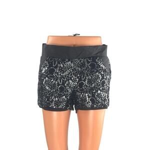 Bebop Women's Black Silver Embroidered Floral Mid Rise Casual Mini Shorts Size S